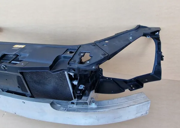 Waterkoeler Mercedes-Benz OE W222 2013-2017 image 8