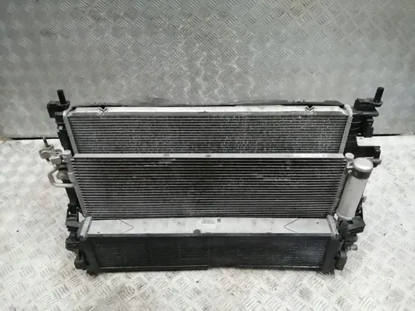 Kylarfläkt Ford Focus MK3 OEM MIP16830 - Begagnad image 2