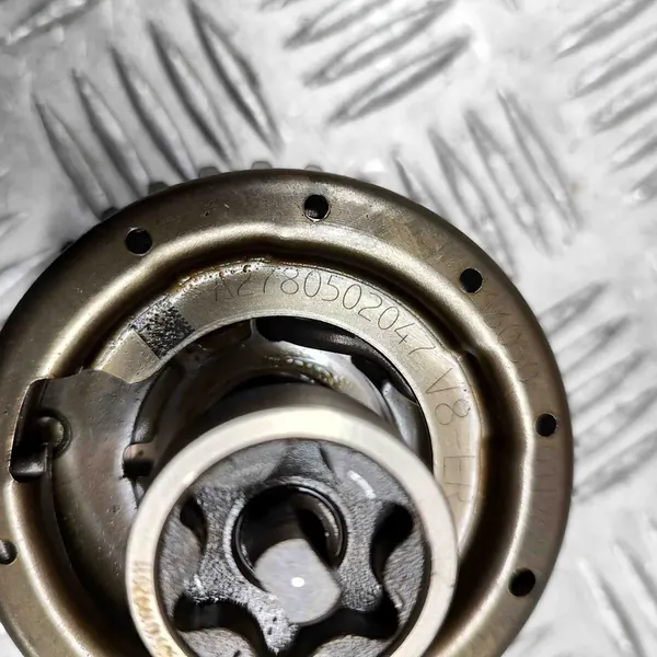 Mercedes-Benz CLS C218 2014 Polia do comando de válvulas / VANOS A2780502047 image 6