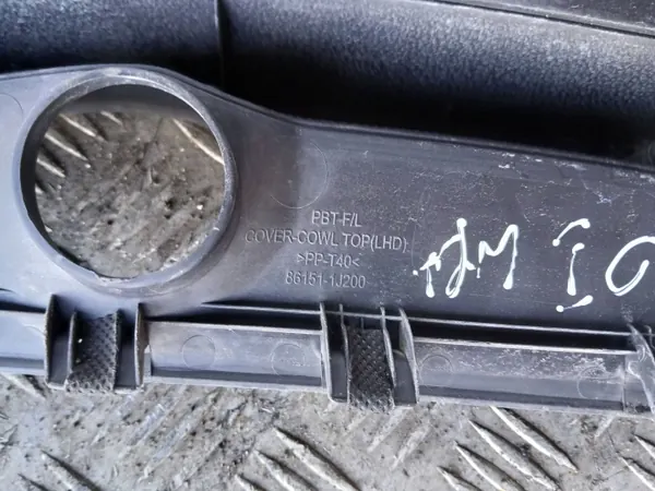 Parabrisas Hyundai i20 OEM 861511J200 - Usado image 9