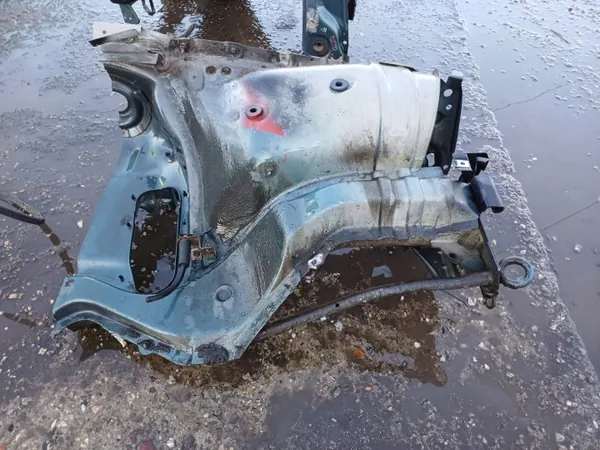 Audi OE Framskärm Höger LY6Z - Begagnad image 4