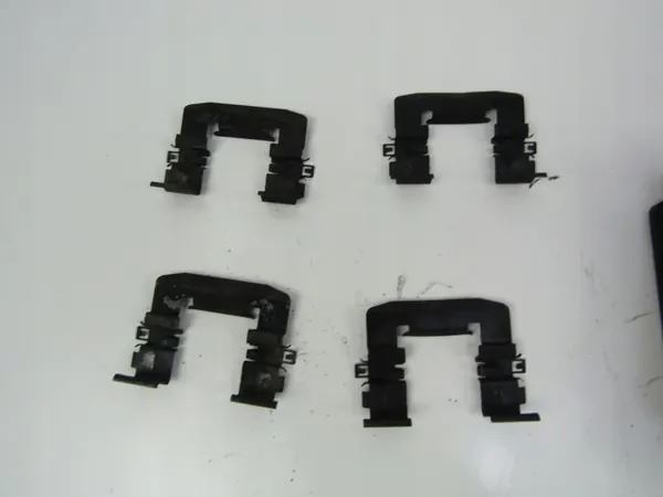 OEM AK-6-87587 etujarrupalat Volvo EX30:lle image 5