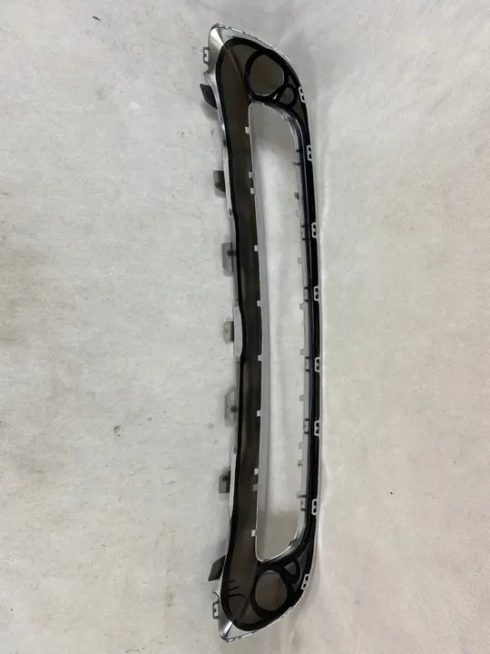 Mercedes-Benz GLA X156 Paraurti Anteriore Cromato OEM image 4