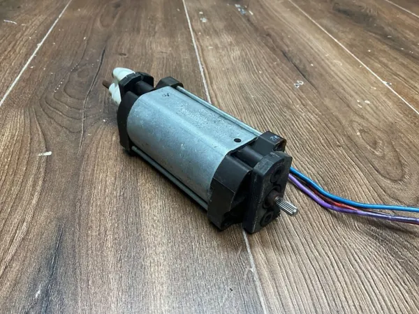 Moteur réglage siège OEM 1298208442 pour Mercedes SL R129 image 6