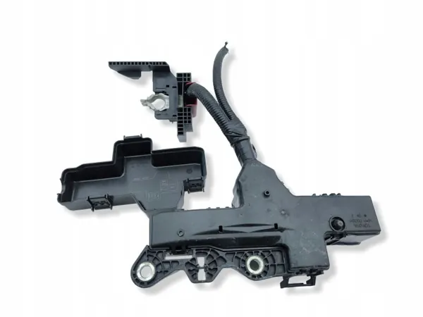 Toyota batterisäkring OEM 8266242720 - Begagnad image 4