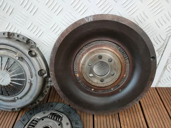 EMBREAGEM COMPLETA SKODA FABIA III 1.0 03D141025D image 4