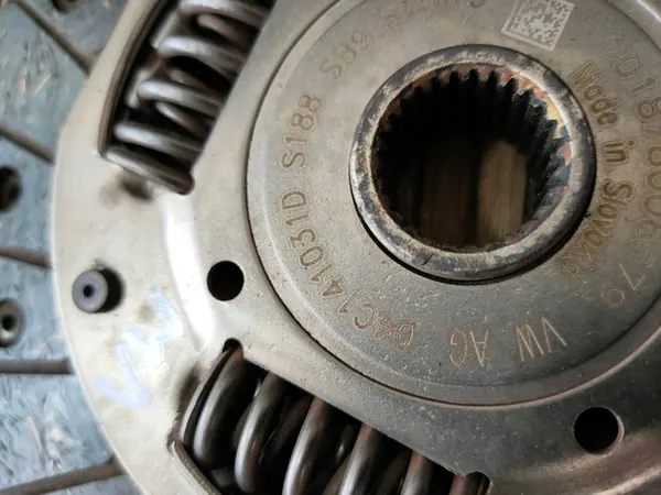 EMBREAGEM COMPLETA SKODA FABIA III 1.0 03D141025D image 6