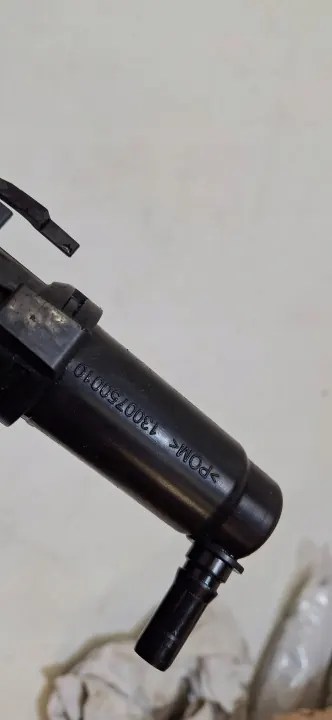 Buse de lave-phare avant droit OEM 1300750010 image 6