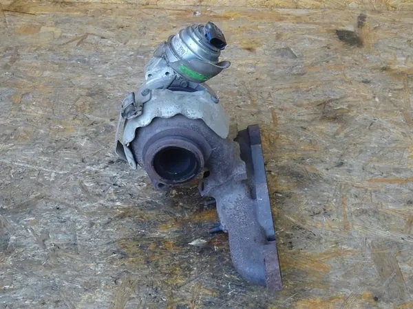 GOLF VI A3 8P LIFT 2.0 TDI Turboladdare image 4