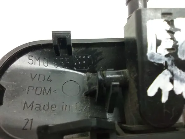 Beheizte Scheibenwaschdüse OEM 5M0955986C VW image 8