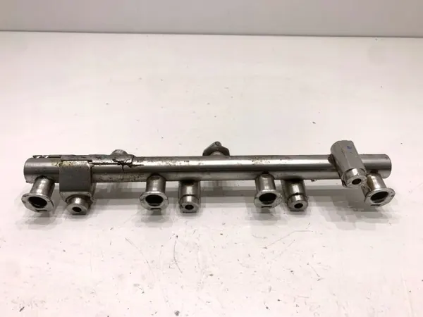 Inspuitrail OEM 175222462R voor Nissan Qashqai J11 image 2