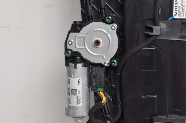 Volvo Kattoikkuna OEM 31498790 S60 III V60 II image 10