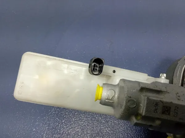 Servofreno Skoda OE OEM 1EB614105CH - Usado image 8