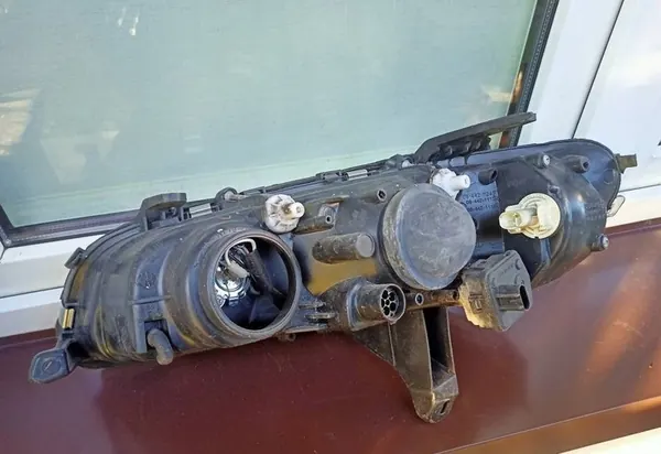 Faros delanteros Opel Omega B 94- Derecho 90487568 image 5