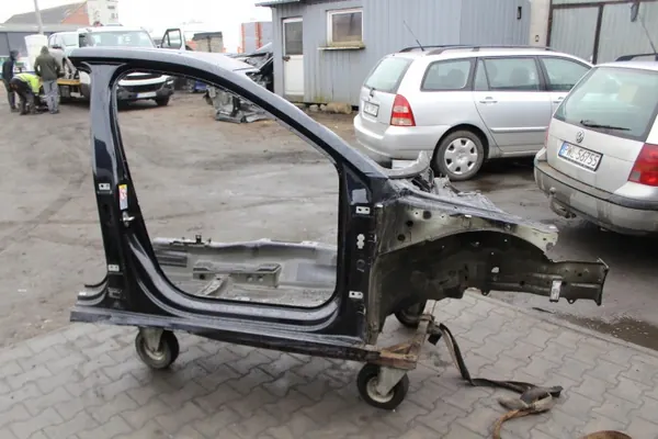 Pare-chocs avant droit Skoda Octavia IV OEM 5770773 image 2