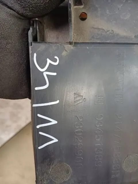 M34 RENAULT TRAFIC III Stötfångarskydd 214775886R image 10