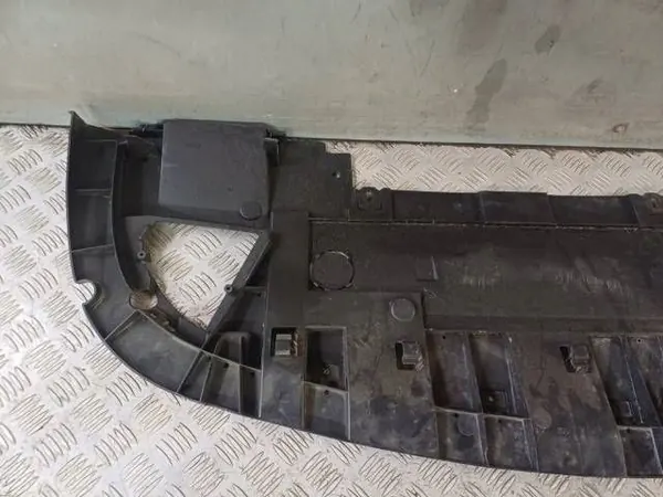 M34 RENAULT TRAFIC III Stötfångarskydd 214775886R image 4