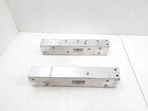 Amortecedor de pára-choques dianteiro OEM 6852704 BMW i3 image 2