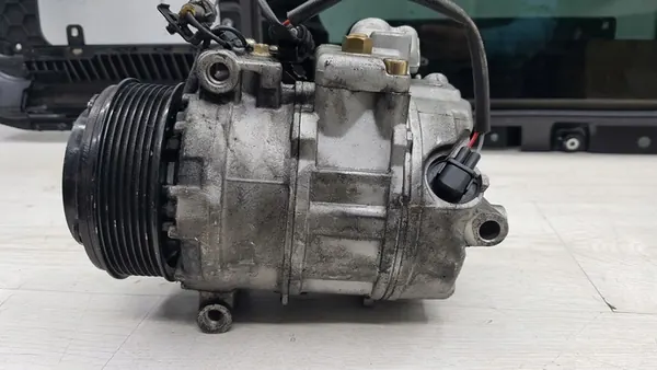 Compressore Aria Condizionata BMW 5 F11 Behr Hella 8831005090 image 5