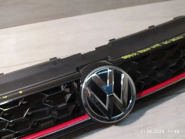 Volkswagen Polo GTI 6C Grill 6C0853651E image 3