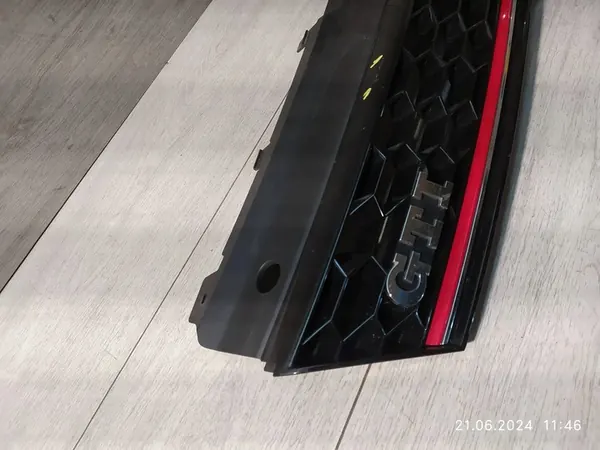 Volkswagen Polo GTI 6C Grill 6C0853651E image 7