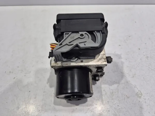 Pompe ABS OEM 51924795 pour Fiat Doblo II image 5