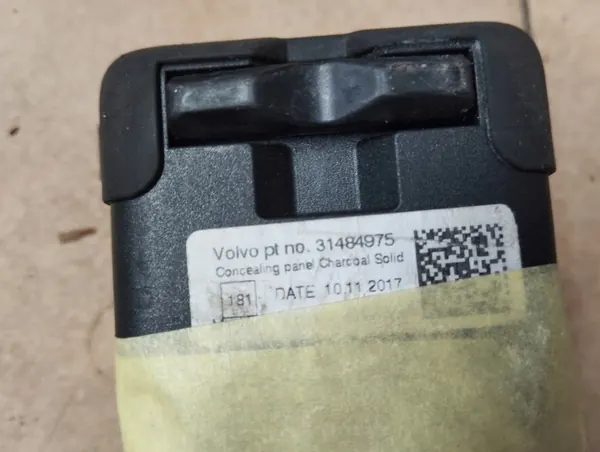 Estante maletero Volvo V90/V90 CC OEM 31484975 - Usado image 4