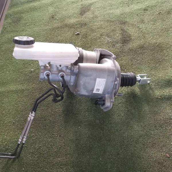 Bomba servo-freio Tesla Model Y OEM 1188671-50-B image 2
