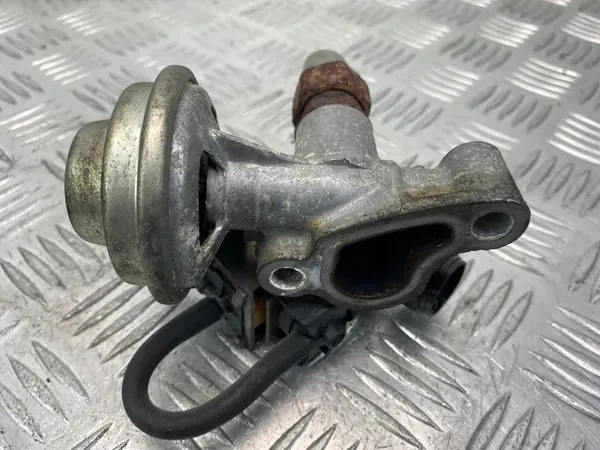 Válvula de sensor de vacío Mercedes ML W163 A1121400060 image 2