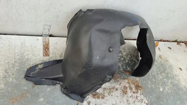 Etummaisen oikean lokasuojan Seat Leon (1P) 1P0809958 image 3