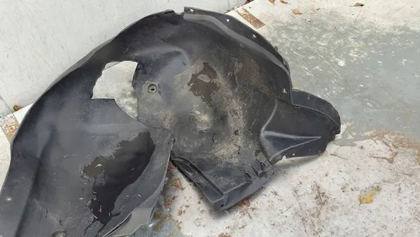 Etummaisen oikean lokasuojan Seat Leon (1P) 1P0809958 image 9