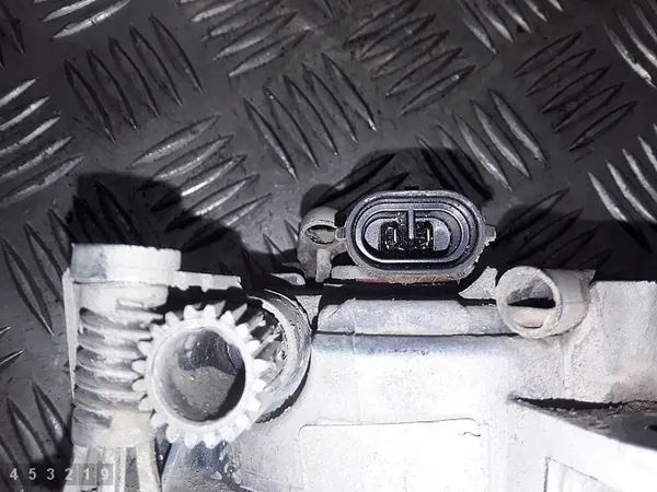 Phare antibrouillard Audi A4 2010 89074266 image 4