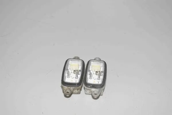 BMW I3 LED-ljusmodul OEM 8495583 - Begagnad image 3