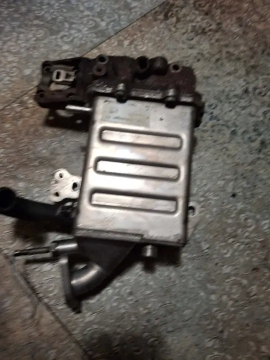 Arrefecedor EGR usado OEM 04L131512 para MAN TGE Crafter II image 3