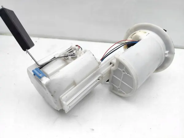 Toyota Bränslepump OEM 77020-02502 för Auris Hybrid image 2