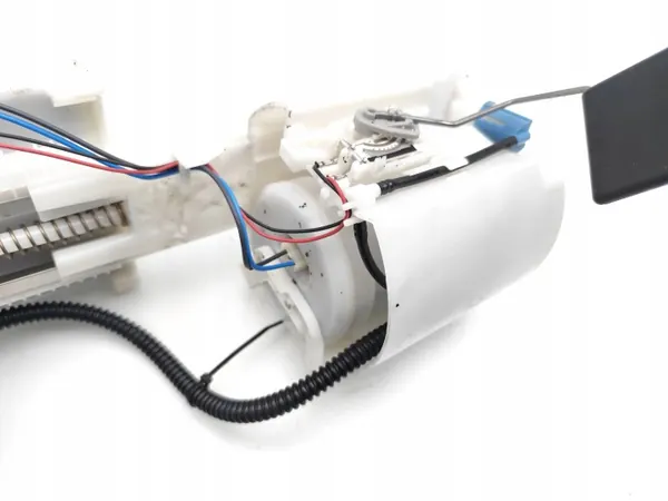 Toyota Bränslepump OEM 77020-02502 för Auris Hybrid image 6