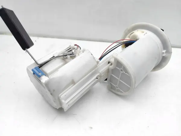 Toyota Bränslepump OEM 77020-02502 för Auris Hybrid image 9