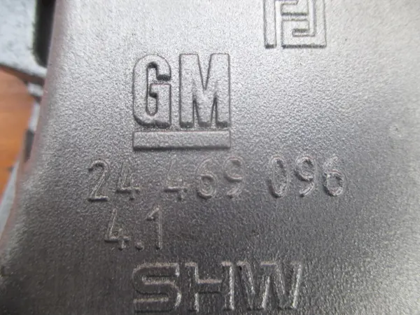 Oliepomp en distributiedeksel OEM 24469096 voor Opel image 4