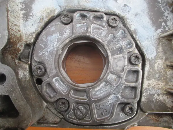 Oliepomp en distributiedeksel OEM 24469096 voor Opel image 7
