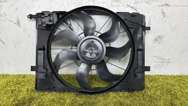 Kylarfläkt OEM A0999062100 Mercedes C205 W205 image 2