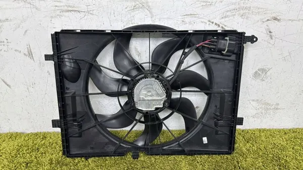 Kylarfläkt OEM A0999062100 Mercedes C205 W205 image 3