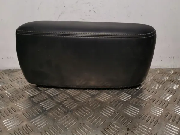 Accoudoir console Jeep Grand Cherokee OEM FOB3437 image 2