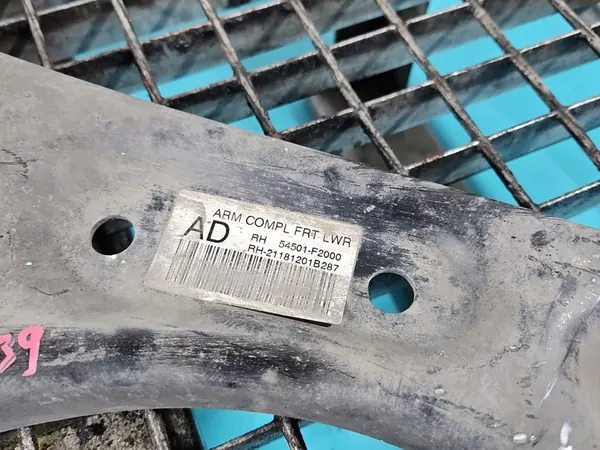 Braccio di Controllo Anteriore Destro Hyundai Elantra VI 15-20 OEM image 4