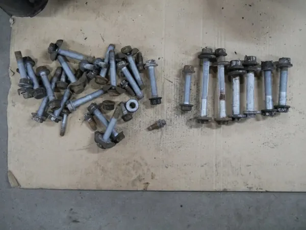 BMW Boulon Excentrique OEM 6769647 Suspension Arrière image 2