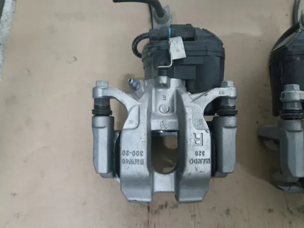 Hinterer Bremssattel BMW G20 G22 G26 G42 image 2