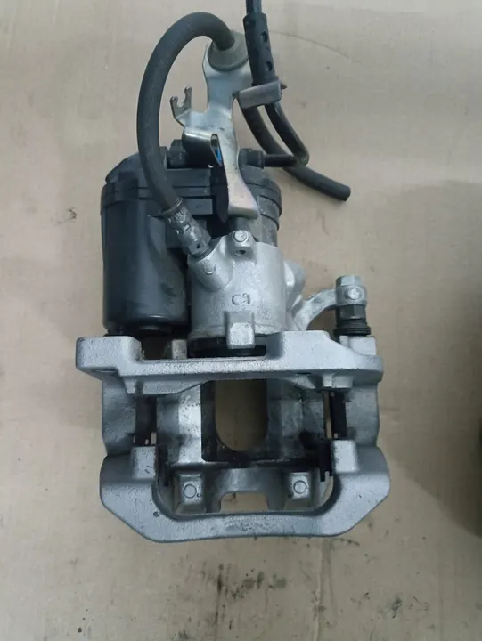 Hinterer Bremssattel BMW G20 G22 G26 G42 image 5