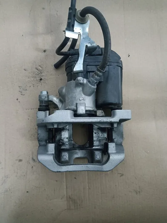 Hinterer Bremssattel BMW G20 G22 G26 G42 image 9