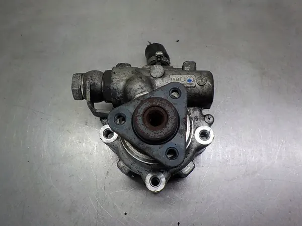 AUDI A4 B7 Stuurbekrachtigingspomp 8E0145155N image 4