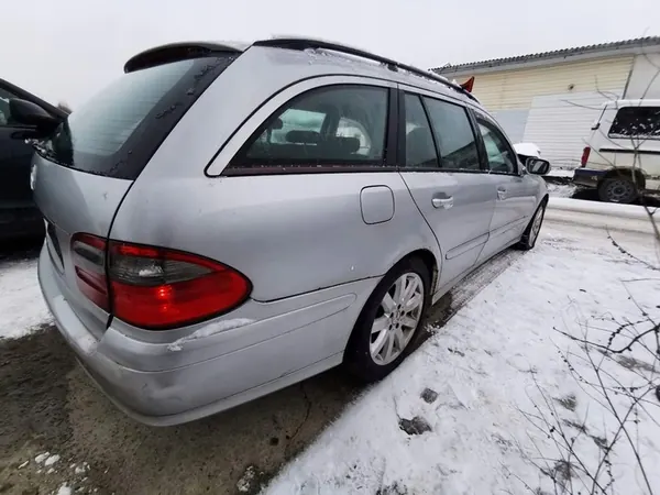 Mercedes-Benz E-CLASS Dator 2008 2.2L a2118702685 image 8