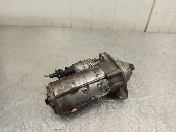 Motor de arranque Volkswagen Golf IV OE 02A911024B image 3